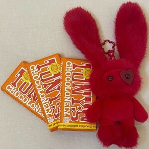 CJ Hendry Juju & 3 Tony’s Chocoloneys Valentony’s Bar